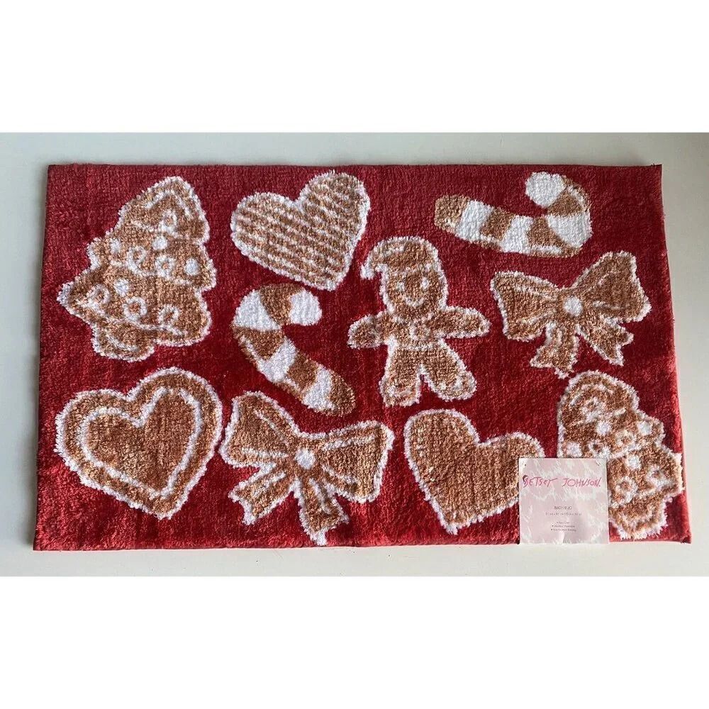 BETSEY JOHNSON Gingerbread Christmas‎ NOVELTY BATH MAT Non Slip 20” X 30” NEW